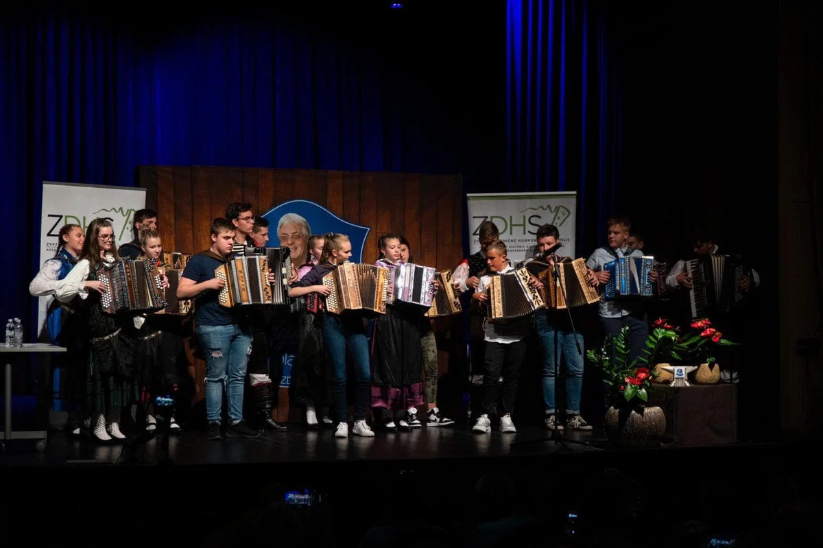 Absolutna zmagovalca Plakete Franca Šegovca sta Kaja Završnik in Benjamin Merzdovnik