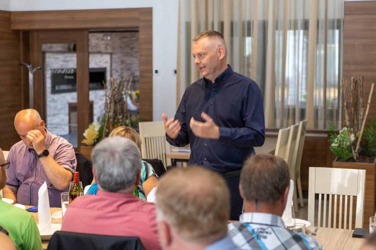 Na sprejemu krvodajalcev v Slovenj Gradcu tudi Konrad Koren, ki je kri daroval že 141-kart (VIDEO in FOTO)