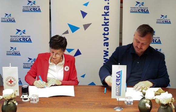 Avto Krka podpisala dogovor o sodelovanju z Rdečim križem Slovenije (FOTO)