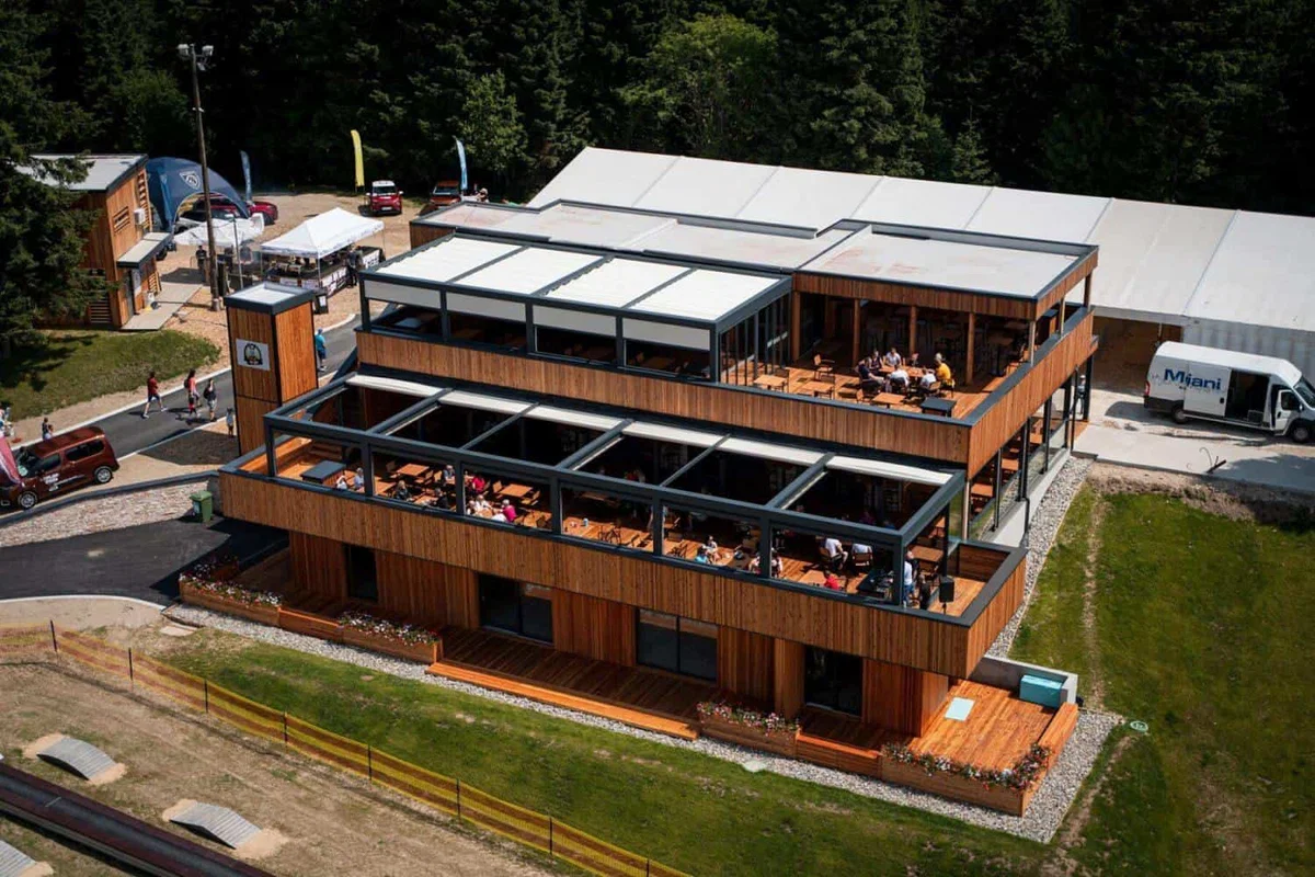 Na Kopah s smelimi načrti za gradnjo dodatnih nastanitev in druge infrastrukture