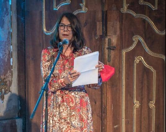 Prva prejemnica pesniške nagrade kresnice Cvetka Bevc