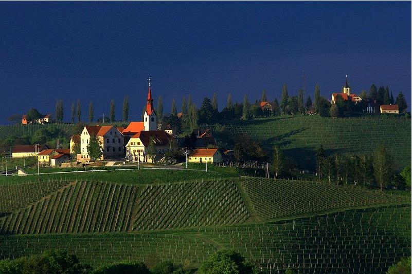 V Sloveniji mogoče obiskati tudi Rim, Dunaj in Jeruzalem