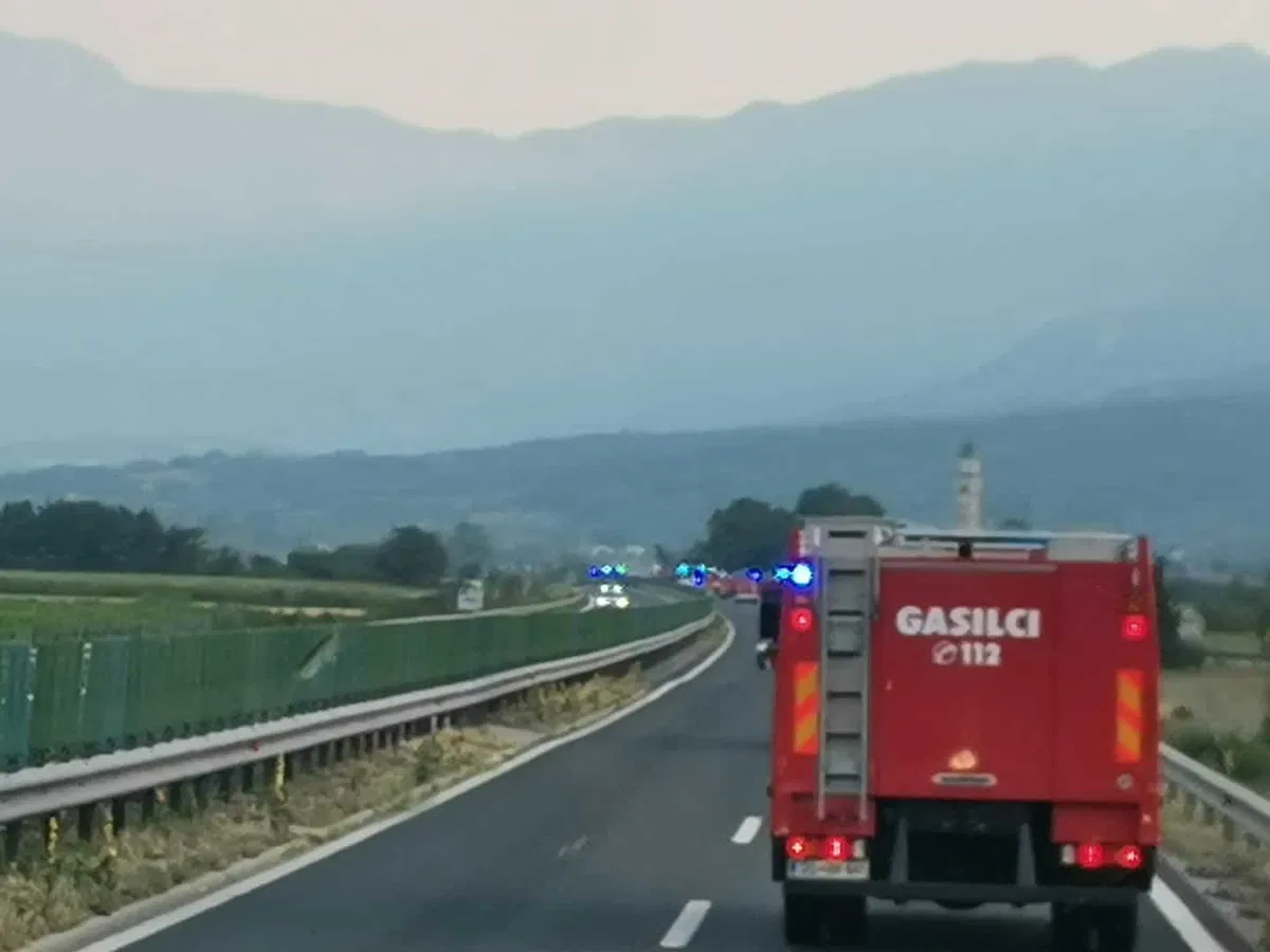 Danes na Krasu 163 koroških gasilcev s 37 vozili, tam bodo dve izmeni