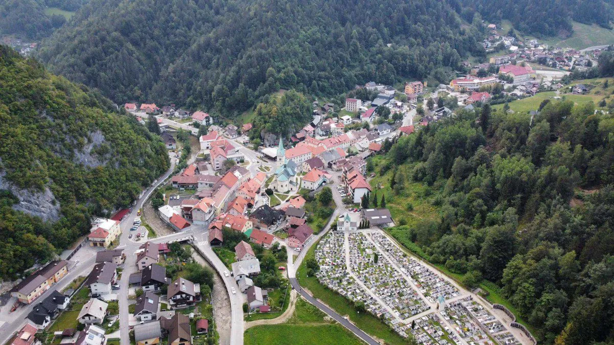 Črna: Tekmovanje gozdarjev in Mastn grif odpovedana