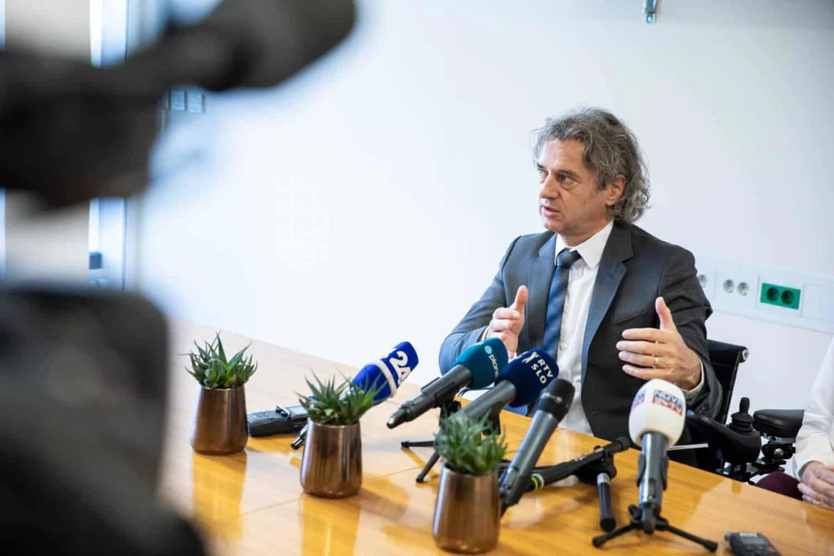 Vlada sprejela usmeritve za hibridni način dela v državni upravi in določila besedilo zakona o energetskem dodatku za najranljivejše skupine