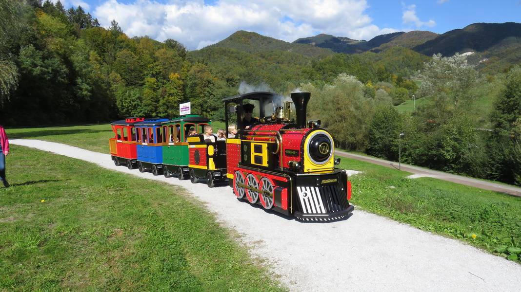 Na Koroškem otroškem festivalu boste lahko uživali tudi v vožnji z mini vlakcem