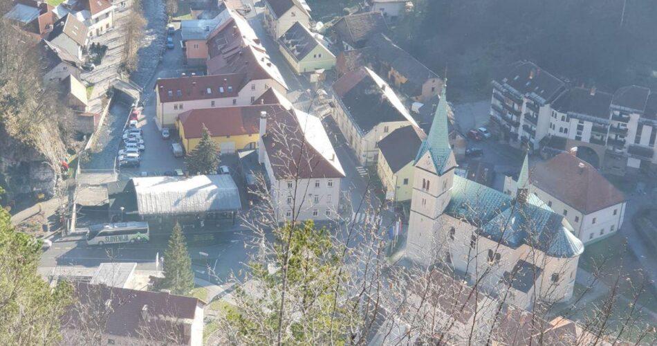 Doslej malo odločitev za oddajo stanovanja državi. Ponudbe so prejeli iz celotne Slovenije, tudi iz Črne na Koroškem