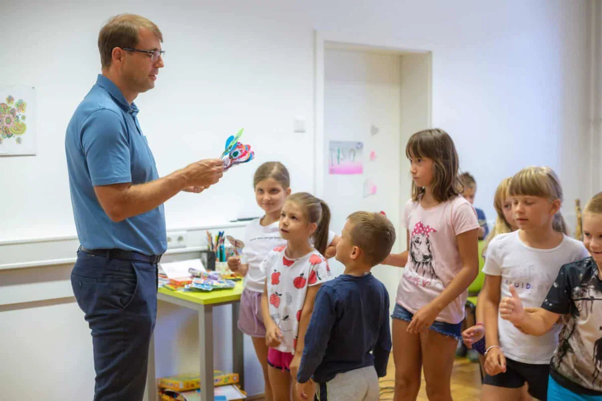 Razigrane ravenske počitnikarje je obiskal tudi župan (FOTO)