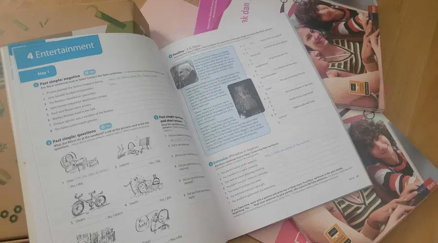 Spet v šolo: Začetek šolskega leta je lahko za družine velik finančni zalogaj