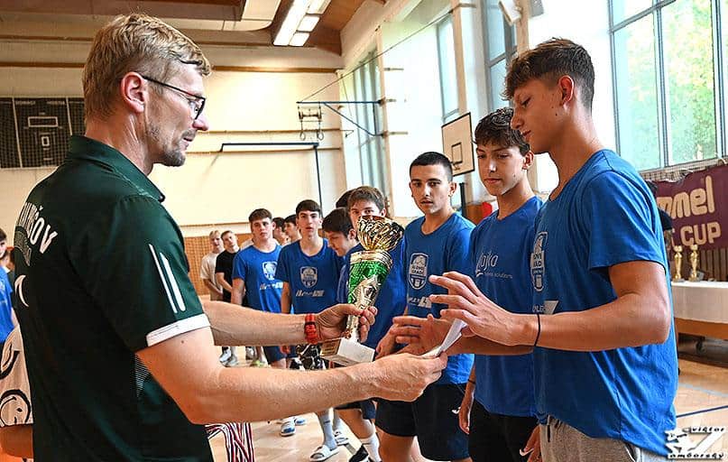 Mladi rokometaši Slovenj Gradca uspešni na turnirju Hummel 4 Sport Cup-u (FOTO)