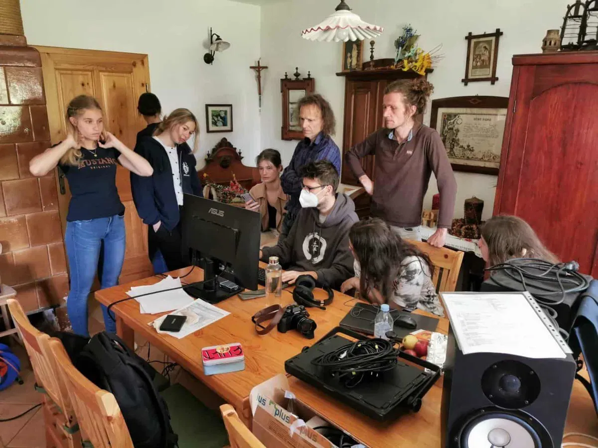 Prvi francoski film slovenjgraških gimnazijcev. Premiera že naslednji teden