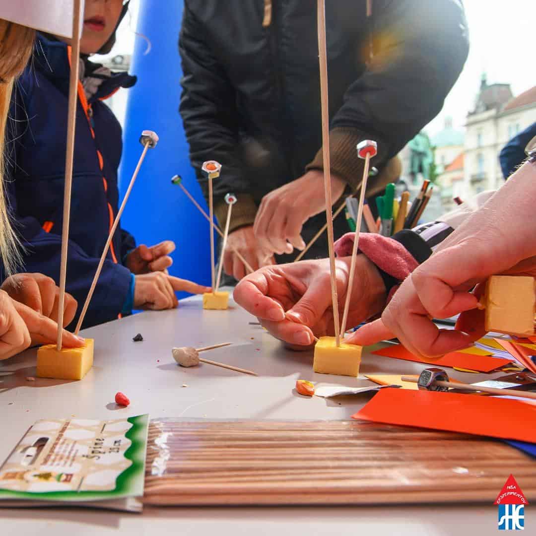 Noč raziskovalcev: Noč ima svojo moč 2022 tudi na Ravnah