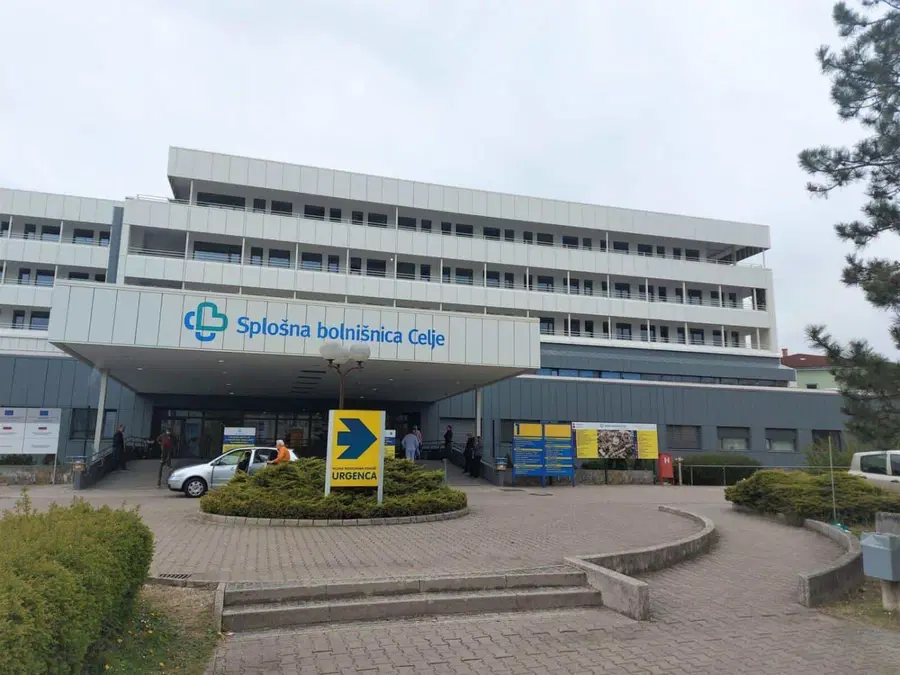 V celjski bolnišnici napačno identificirali umrlega pacienta, vodstvo ponudilo odstop