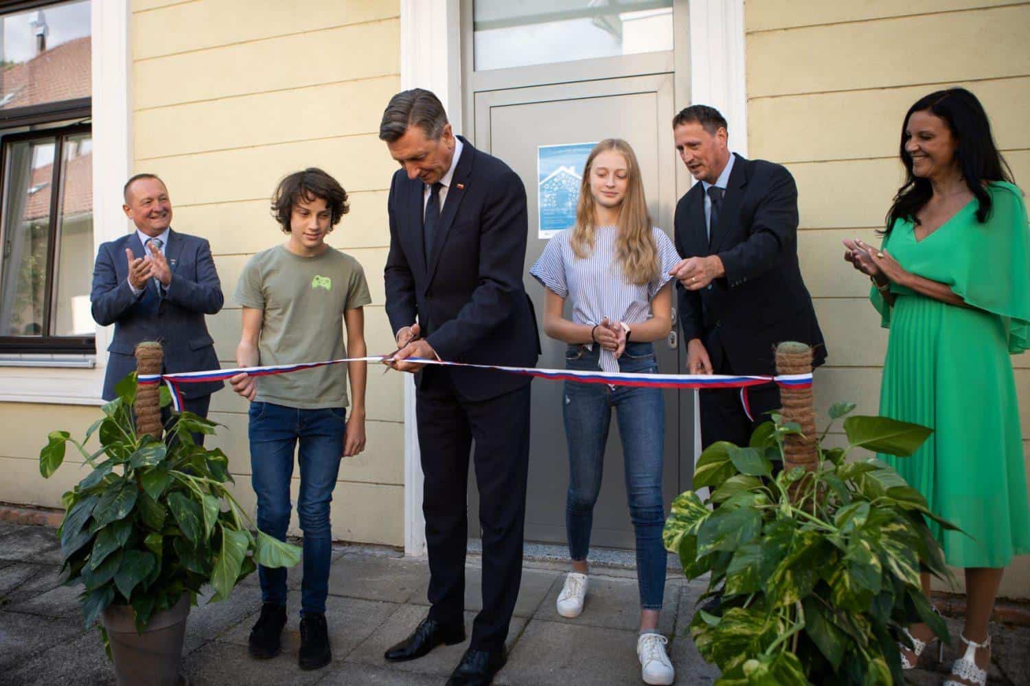 Slovenija je dobila prvo pametno podeželsko učilnico (FOTO)