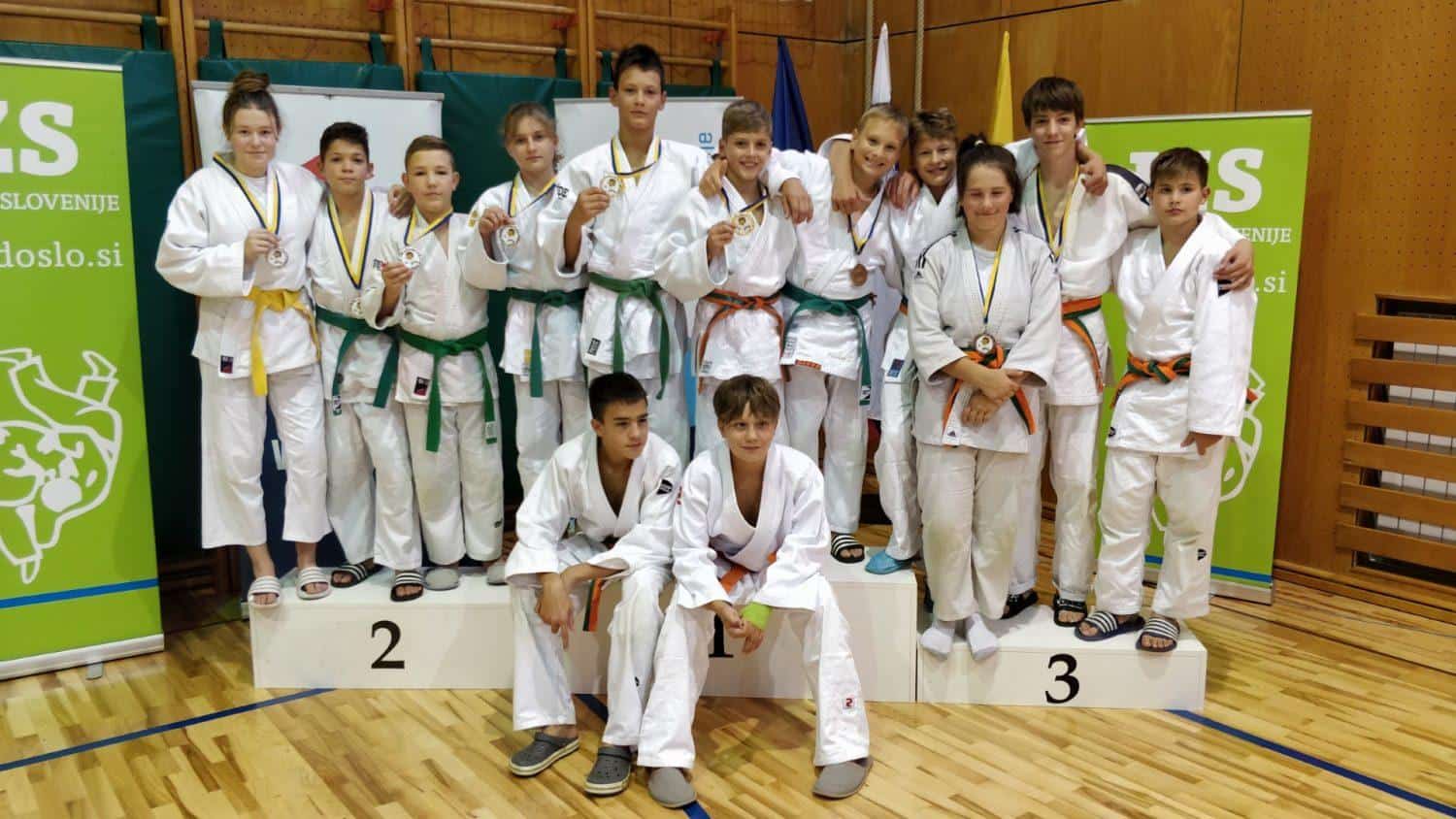 Na tekmovanju za Pokal Oplotnice kar 10 odličij za koroške judoiste