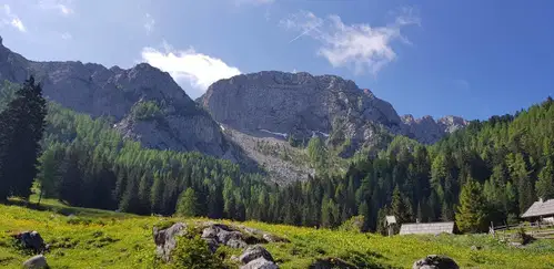 Na Raduhi počastili spomin na ponesrečene alpiniste