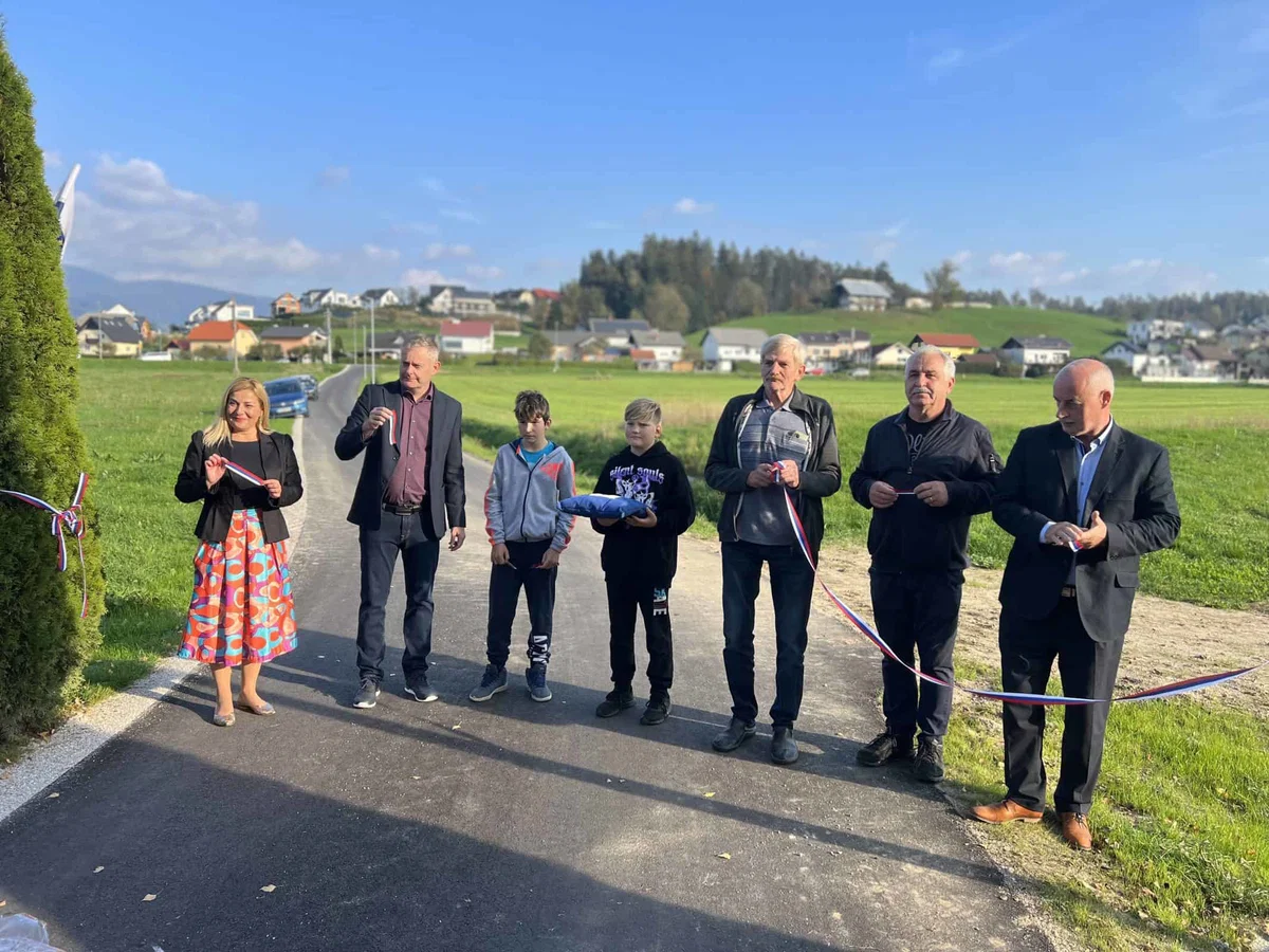 V Slovenj Gradcu slavnostno otvorili 236 metrov dolg odsek Podgorske ceste - Jakob (VIDEO in FOTO)