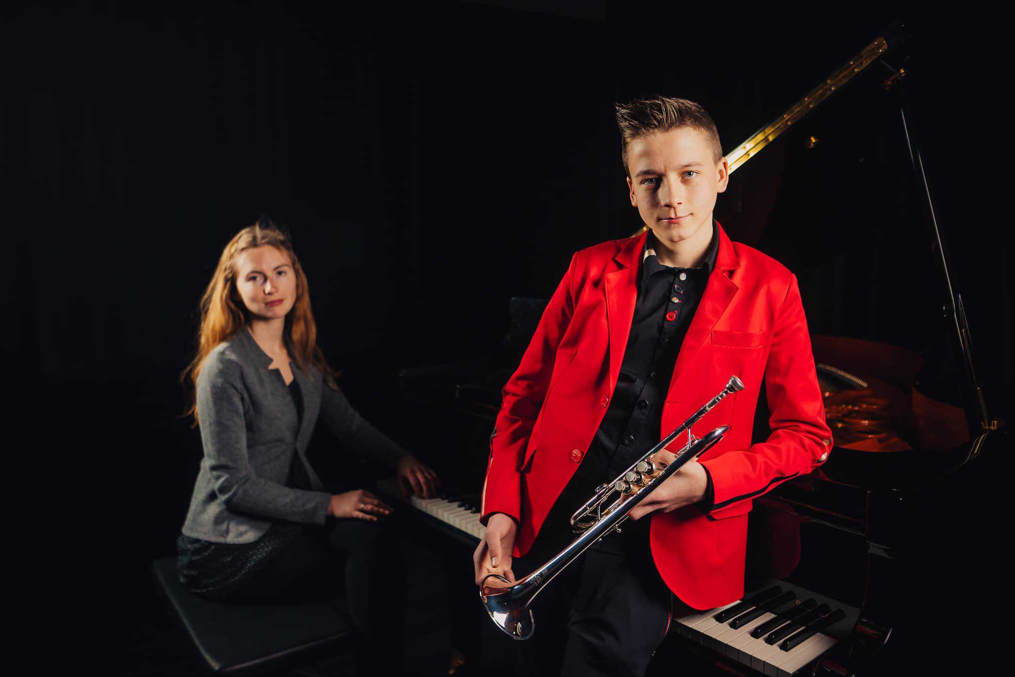 Korošec Anej Gorenjak do prvega mesta na mednarodnem spletnem tekmovanju v klasični glasbi (VIDEO)