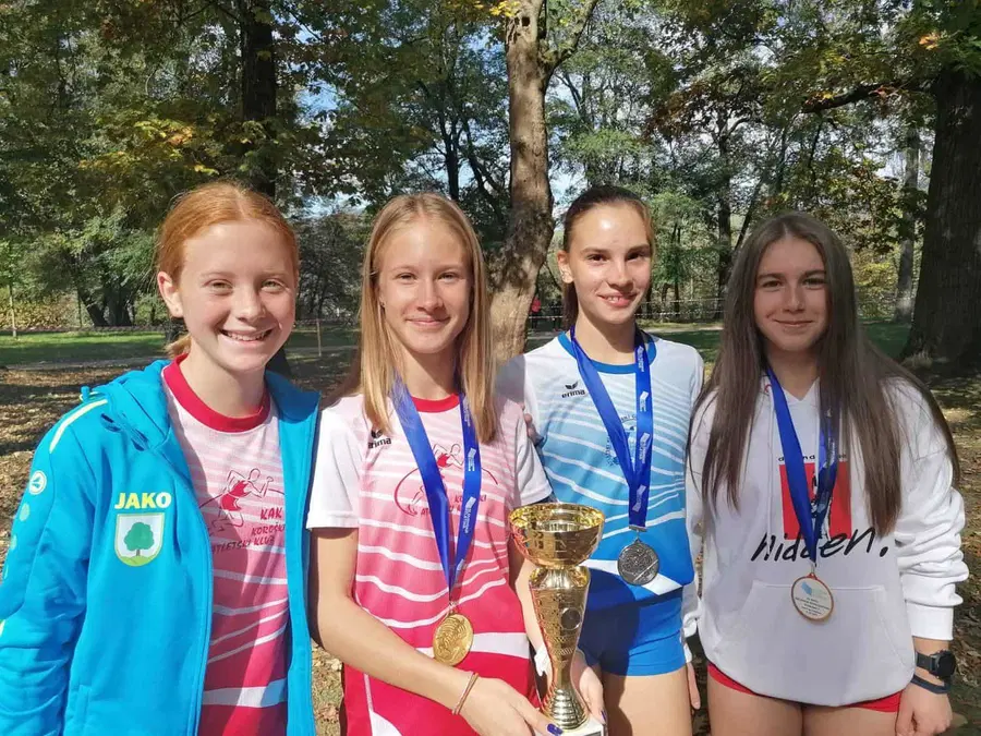 Ekipa občine Ravne tretja na 56. krosu občinskih reprezentanc (FOTO)