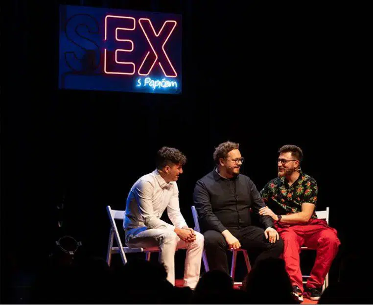 Za ogled Fantovščine v KC Ravne na voljo le še nekaj kart