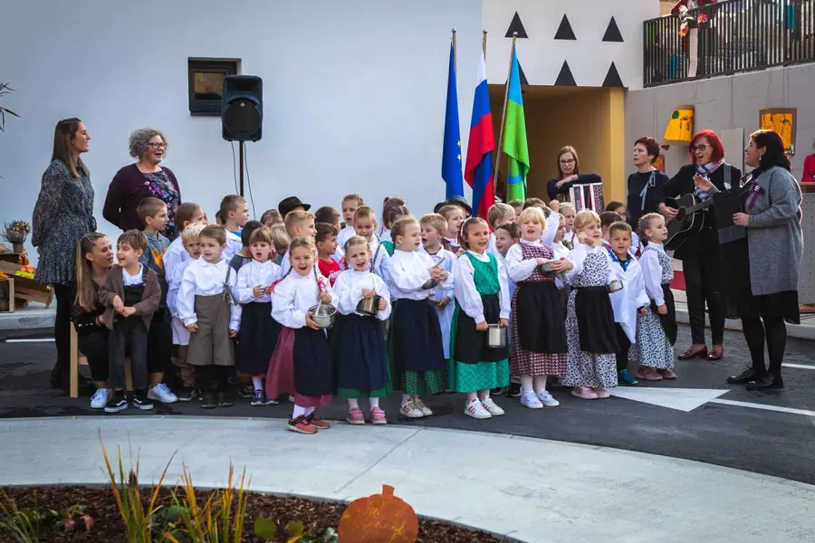 Na Ravnah namenu predali novo domovanje otroških sanj, novo enoto vrtca Solzice (FOTO)