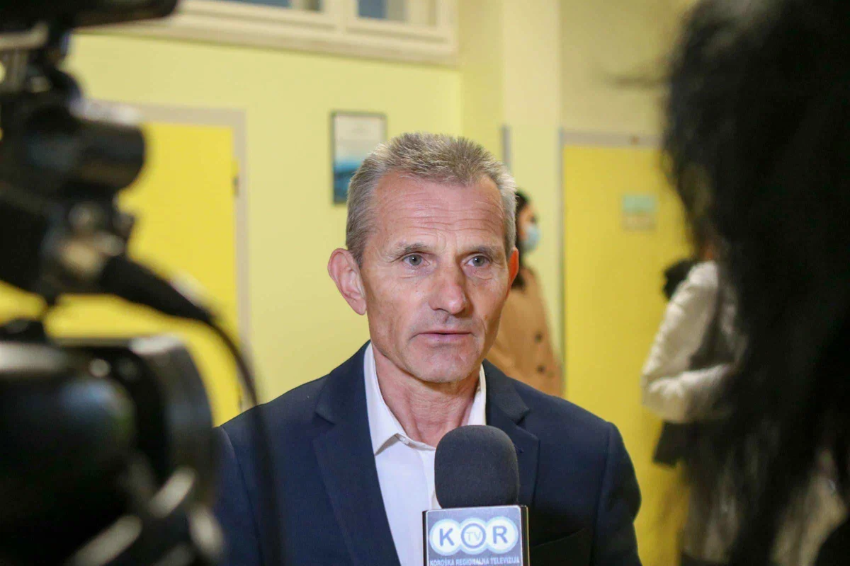 Na Prevaljah zaključujejo največjo okoljsko naložbo. Tasič: "Reka Meža je veliko čistejša, kot je bila"