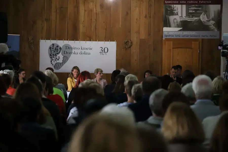 V Radljah ob Dravi o vlogi žensk na podeželju in reševanju njihovih težav