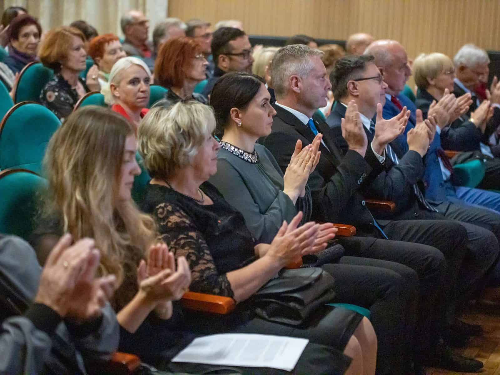 V slovenjgraškem kulturnem domu je potekala proslava ob dnevu Združenih narodov (FOTO)