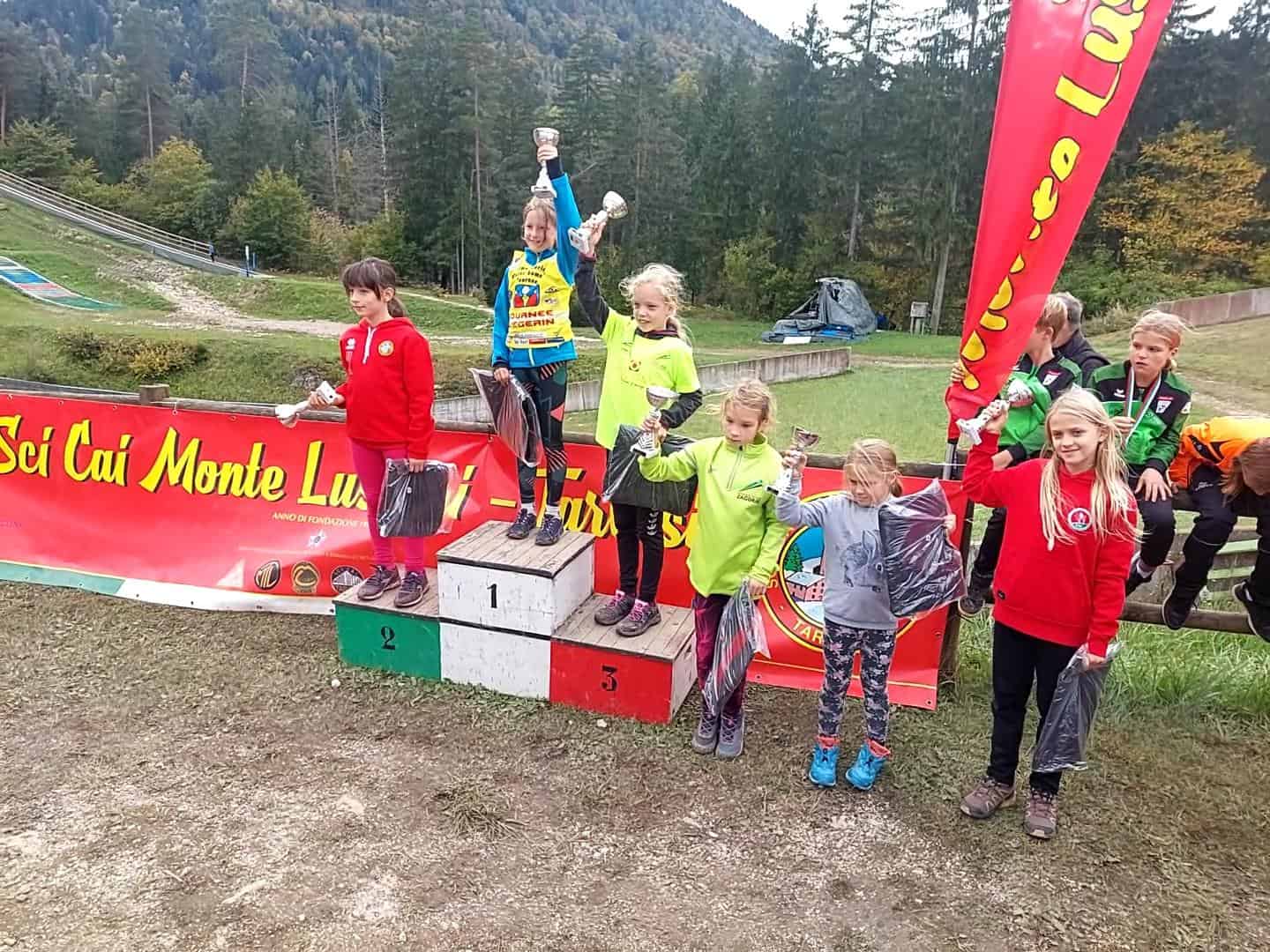 Smučarski skakalni klub Mislinja: Odlična uvrstitev Tise Ogriz (FOTO)