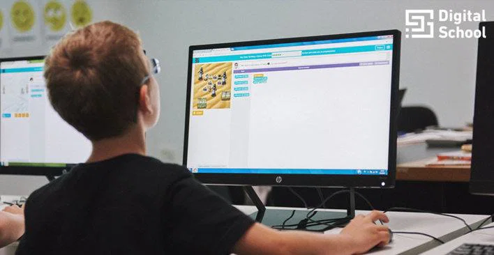 Digital School vabi na popoldanske tečaje programiranja in posebno brezplačno delavnico