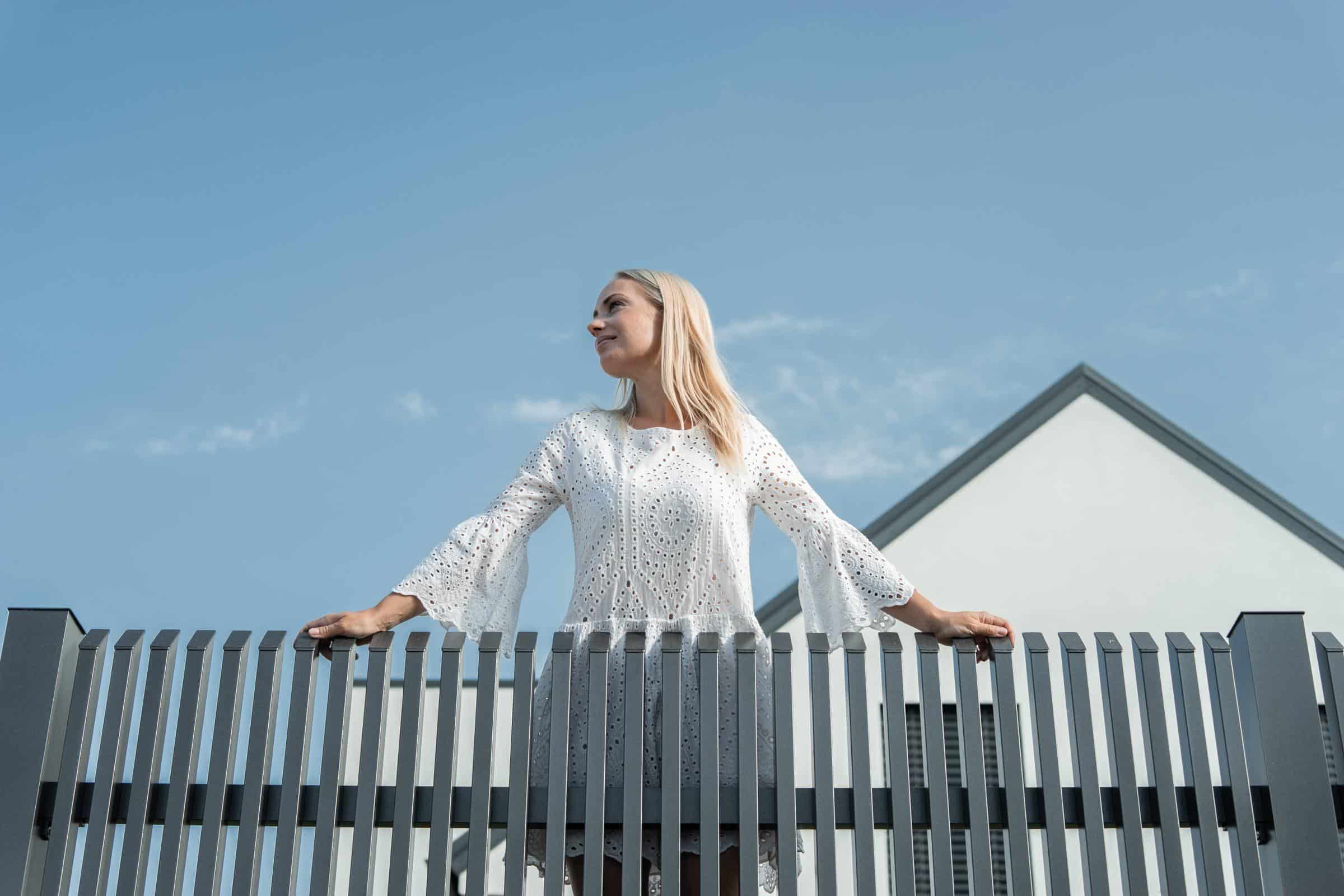Trajne in estetsko dovršene rešitve ograj so trend prihodnosti