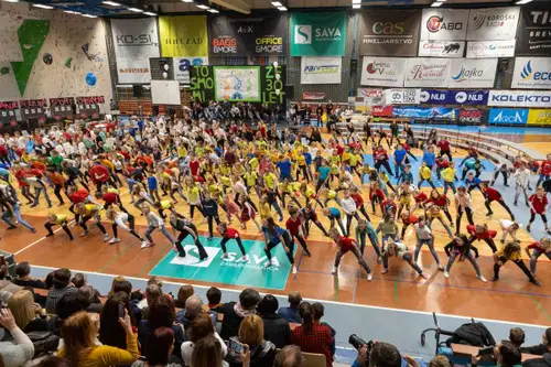 Ob 30-letnici delovanja Druge OŠ Slovenj Gradec pripravili svečano prireditev s pestrim kulturnim programom (FOTO)