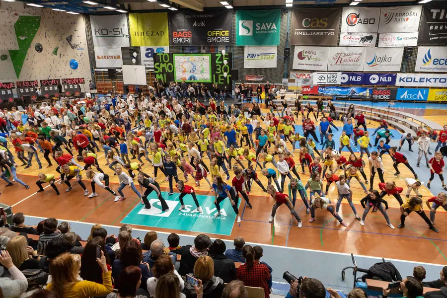 Ob 30-letnici delovanja Druge OŠ Slovenj Gradec pripravili svečano prireditev s pestrim kulturnim programom (FOTO)