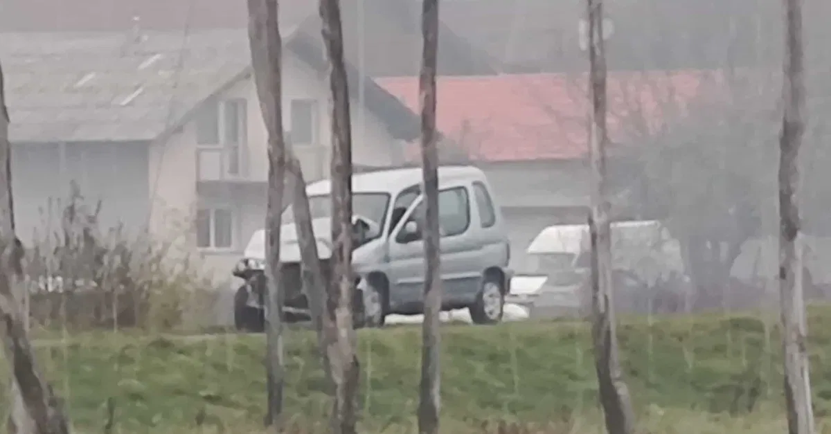 Cesta Slovenj Gradec - Mislinja spet odprta. Eno osebo so prepeljali v bolnišnico