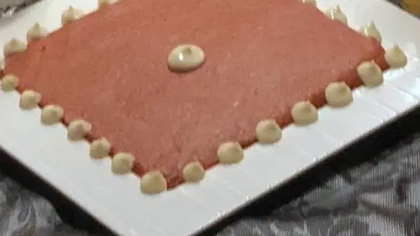 Ravne: Pri večjem številu okužb s salmonelo najverjetnejši vir okužbe tatarski biftek