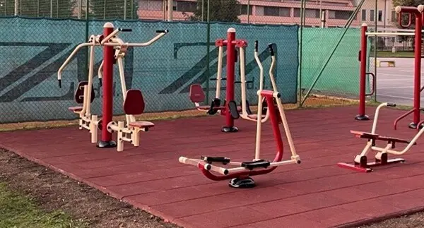 Šmartno pri Slovenj Gradcu bogatejše za zunanji fitnes, mestna četrt Polje pa za prenovljeno košarkarsko igrišče