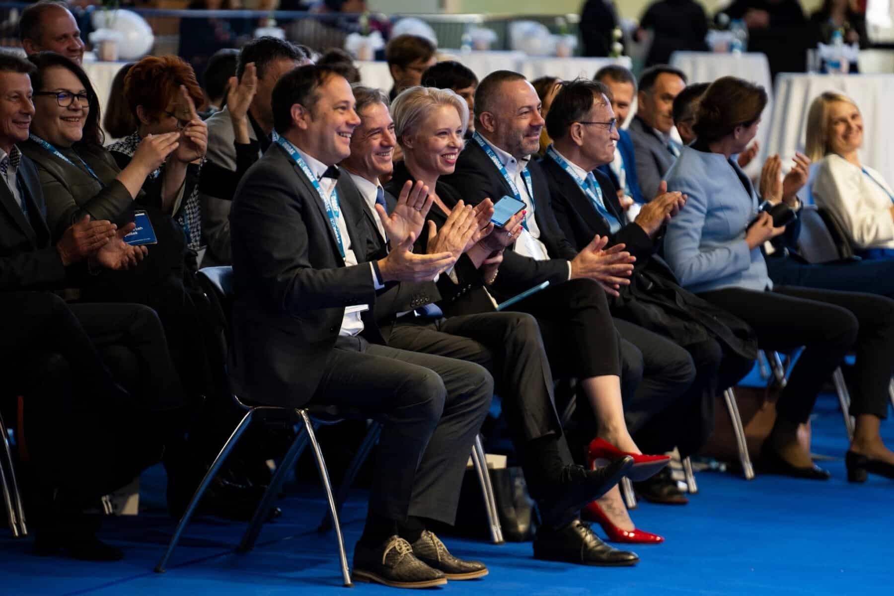 Na kongresu Gibanja Svoboda o združitvi z LMŠ in SAB, lokalnih volitvah in referendumih