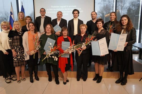 Dolgoletni direktor Koroškega doma starostnikov prejel nagrado za življenjsko delo na področju socialnega varstva