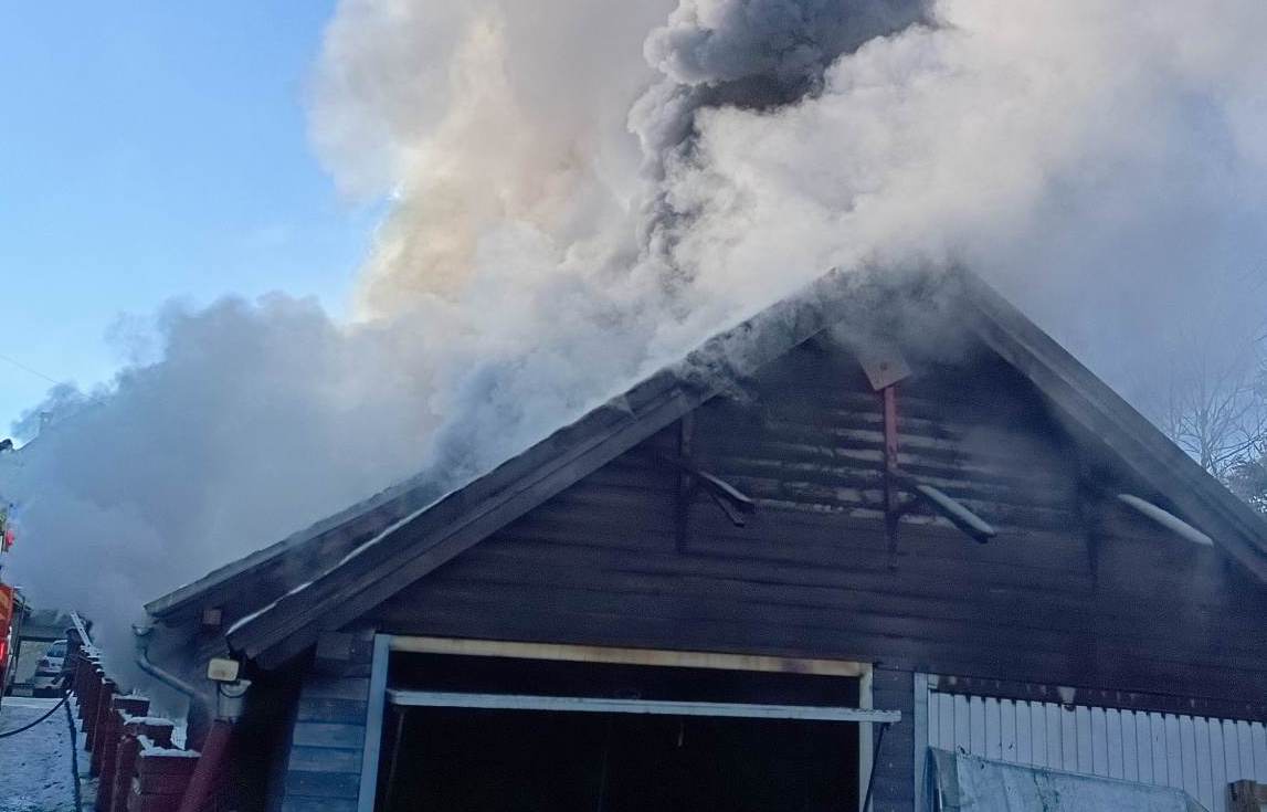 FOTO in VIDEO: Na Šancah zagorela delavnica