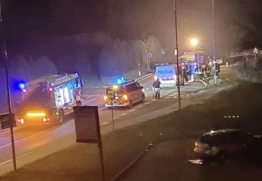 Na klancu prišlo do čelnega trčenja