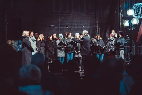 Naj vas nocoj na Ravnah očarajo glasovi MeKZ Carinthia Cantat