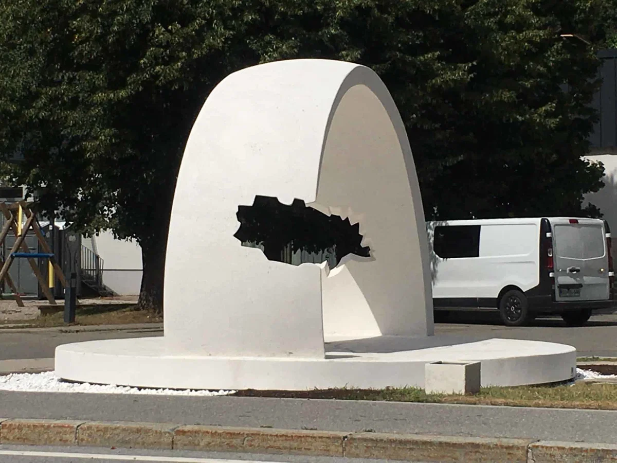 Prešernova nagrada Univerze Ljubljana tudi za kiparsko delo, ki stoji v Črni na Koroškem