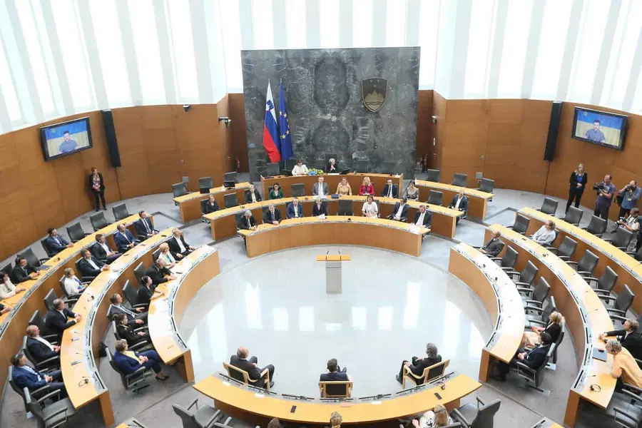 DZ potrdil preoblikovanje dopolnilnega zdravstvenega zavarovanja