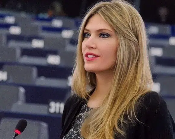 V preiskavi korupcije v Evropskem parlamentu zasegli 1,5 milijona evrov