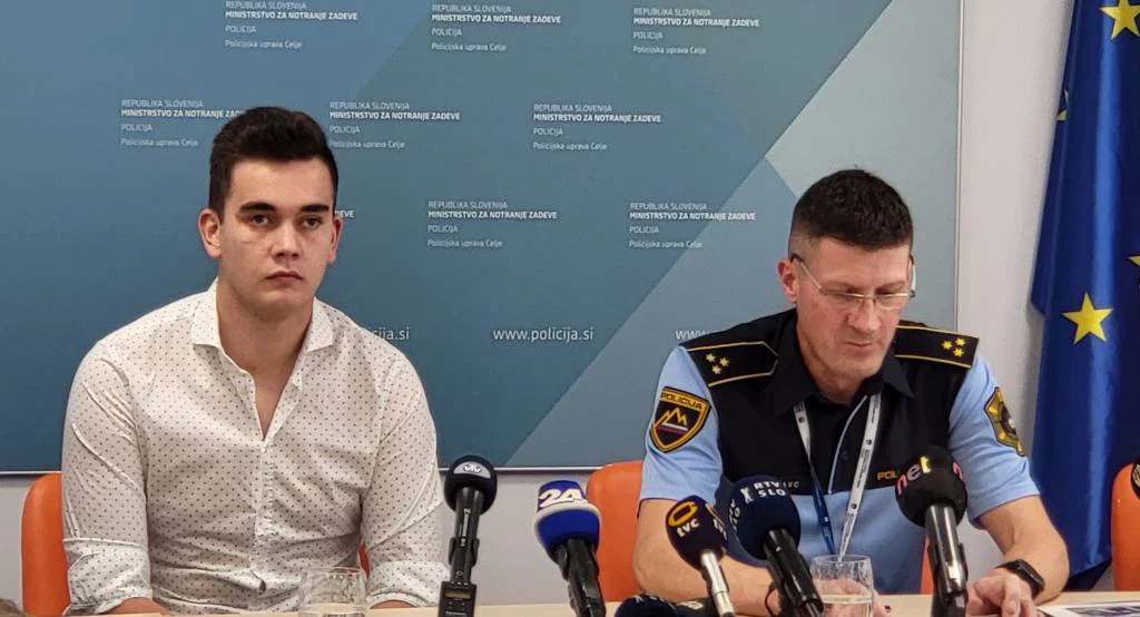 Policisti pred prihajajočimi prazniki opozarjajo na previdno in uvidevno uporabo pirotehnike s sloganom "Čuvaj svoje prste in naša ušesa" (FOTO)