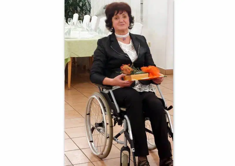 Pomagajmo kmetici leta Majdi Sinreih iz Mislinje, da se bo lahko spet gibala brez bolečin