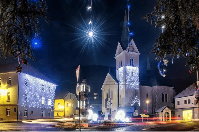 Sodelujte v natečaju za najlepšo praznično okrasitev in se potegujte za lepe nagrade