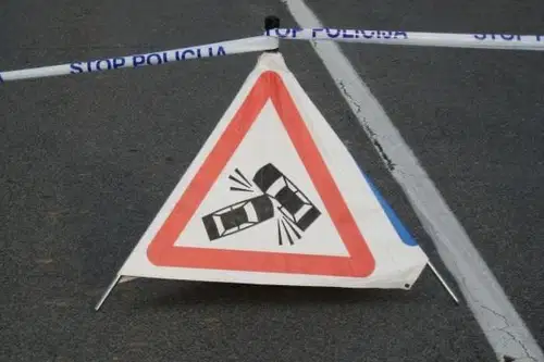 Pozor: Na klancu v Slovenj Gradcu prišlo do prometne nesreče