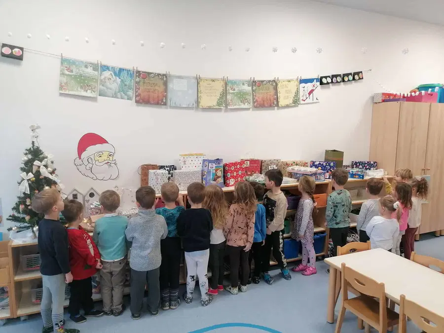 V vrtcu na Prevaljah pripravili pestro praznično dogajanje (FOTO)