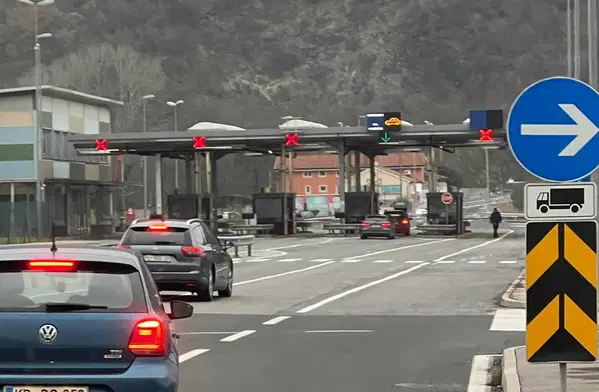 Vlada ukinja nadzor na mejah s Hrvaško in Madžarsko 